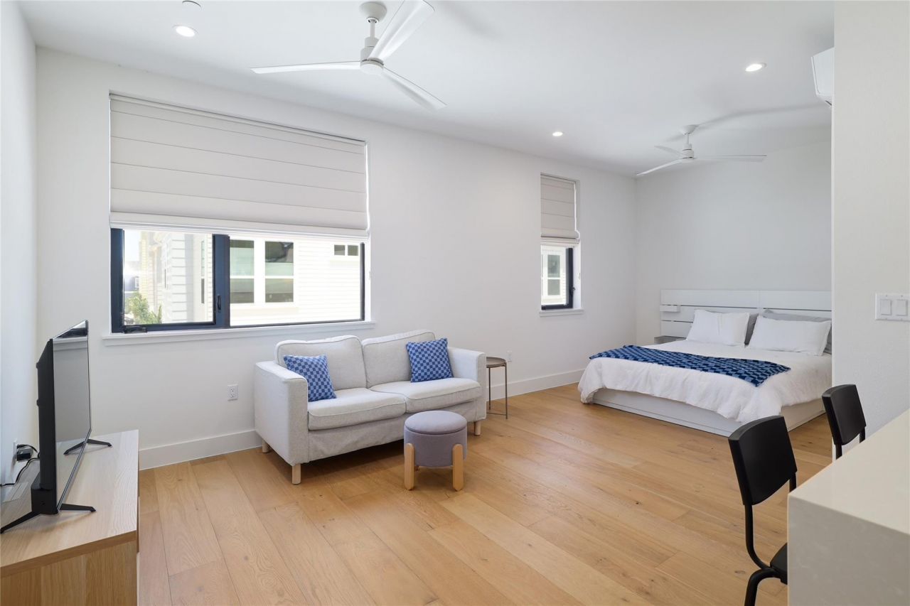 3010 Sorin St, Unit B, Austin, TX 78723 Main Photo