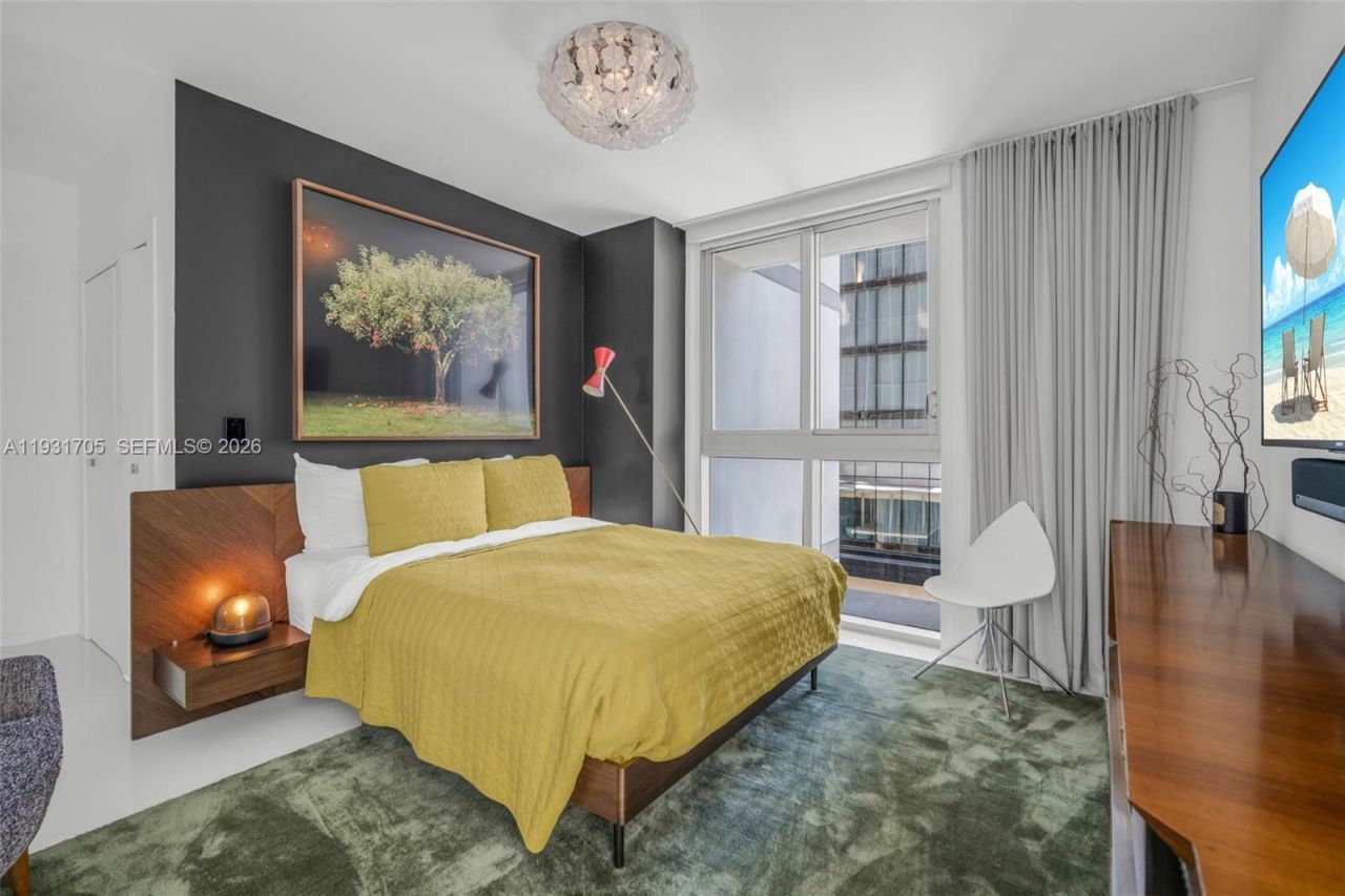 200 Biscayne Boulevard Way, Unit 309, Miami, FL 33131 Photo