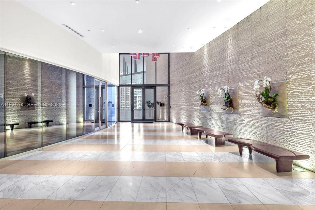 200 Biscayne Boulevard Way, Unit 309, Miami, FL 33131 Photo