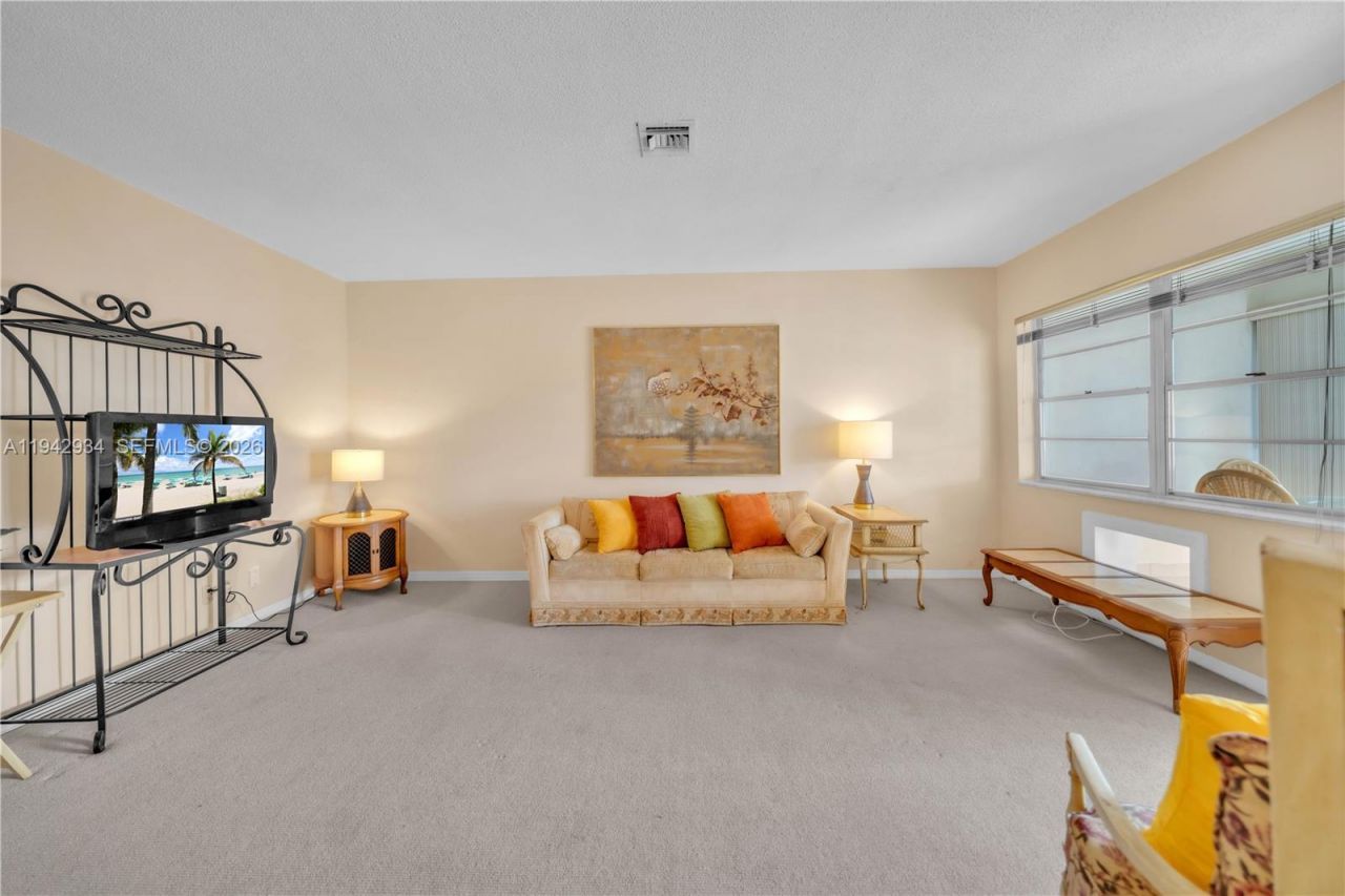 2400 S Ocean Dr, Unit 302, Hollywood, FL 33019 Photo