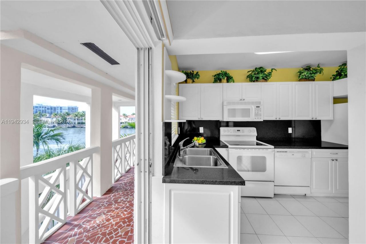 2400 S Ocean Dr, Unit 302, Hollywood, FL 33019 Photo