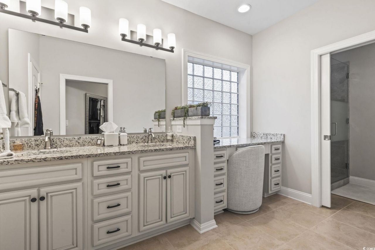 636 Elmwood Circle Photo 16