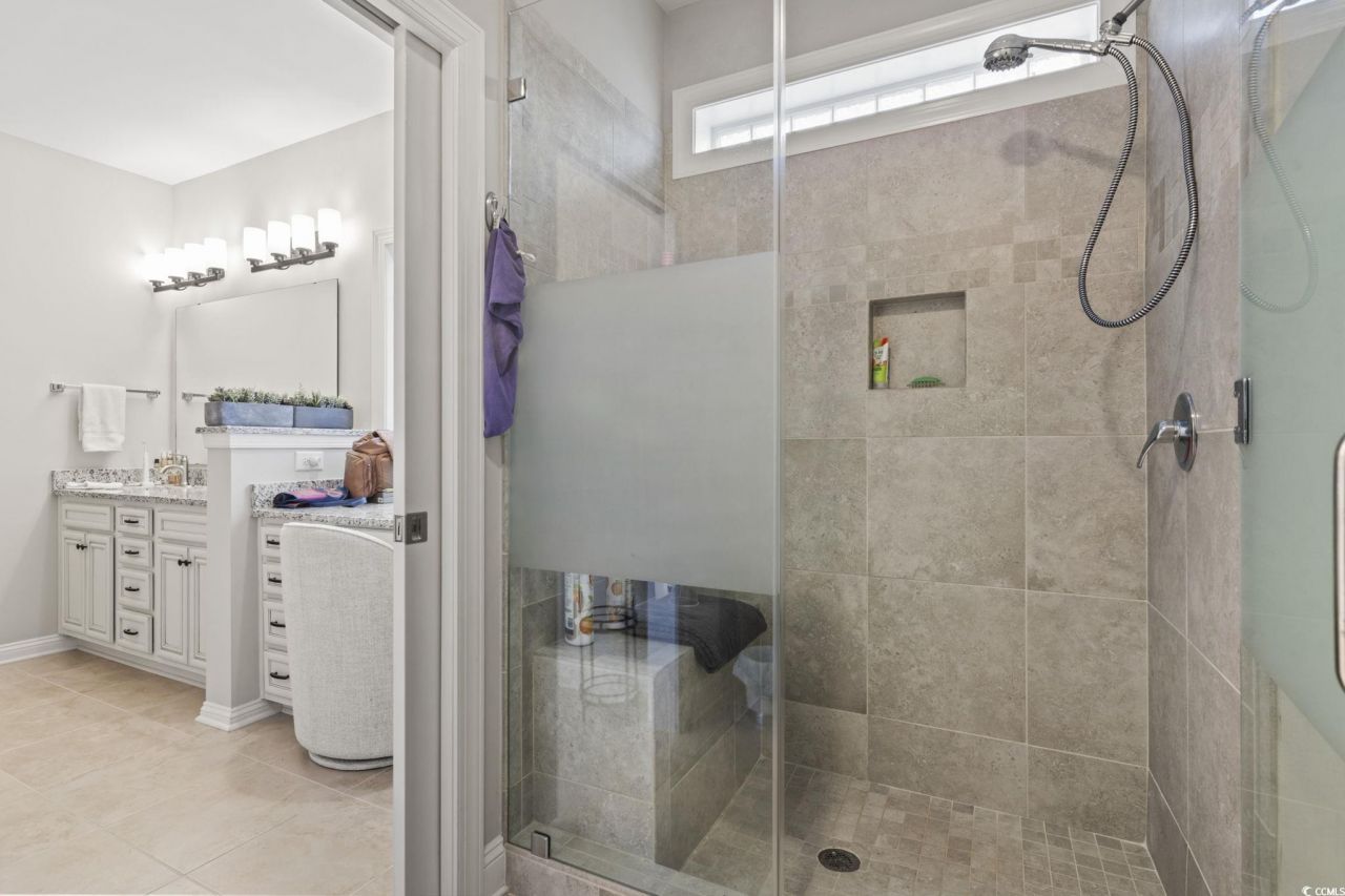 636 Elmwood Circle Photo 17