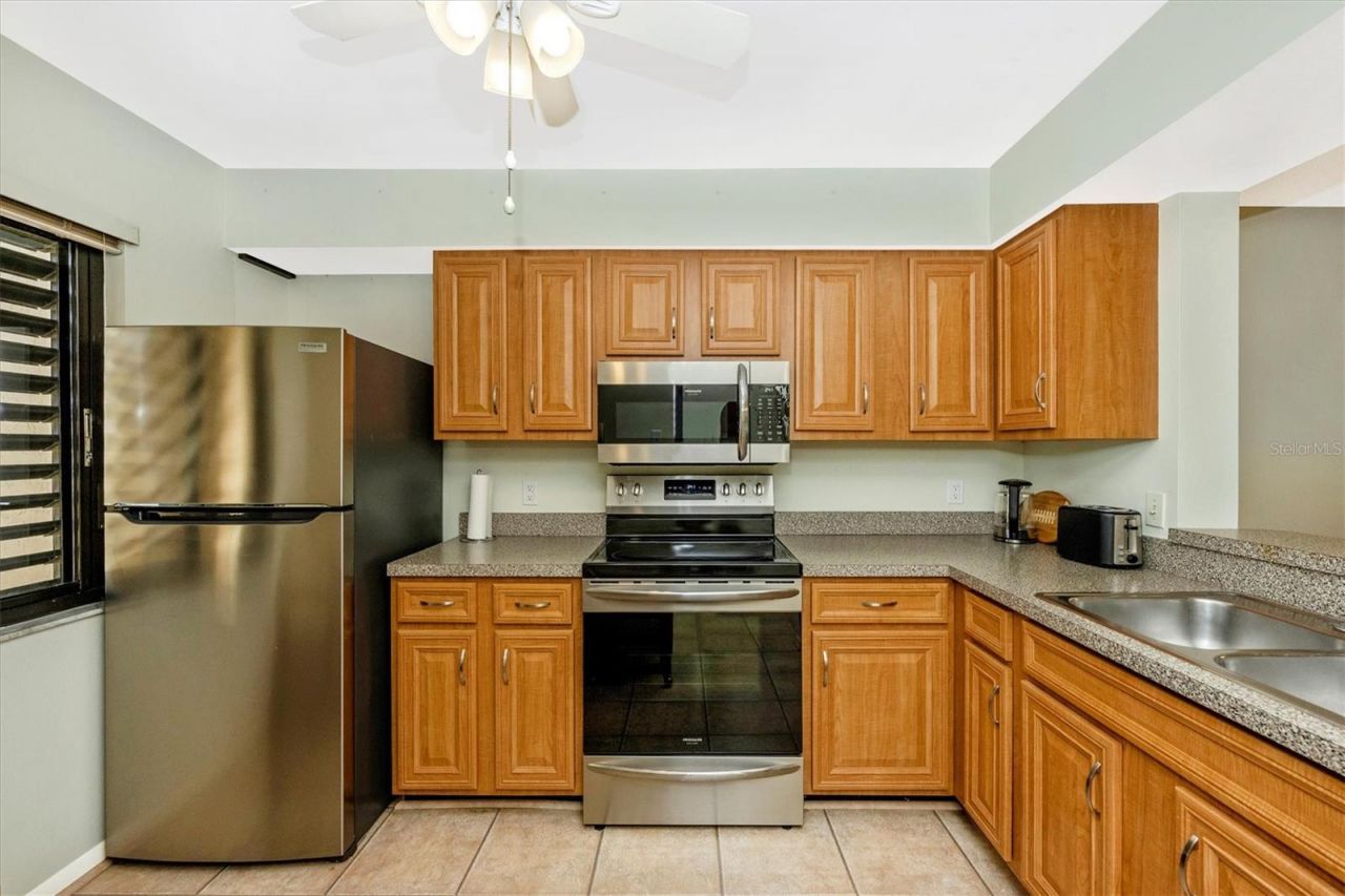 5219 Lake Village Drive, Unit 21, Sarasota, FL 34235 Photo