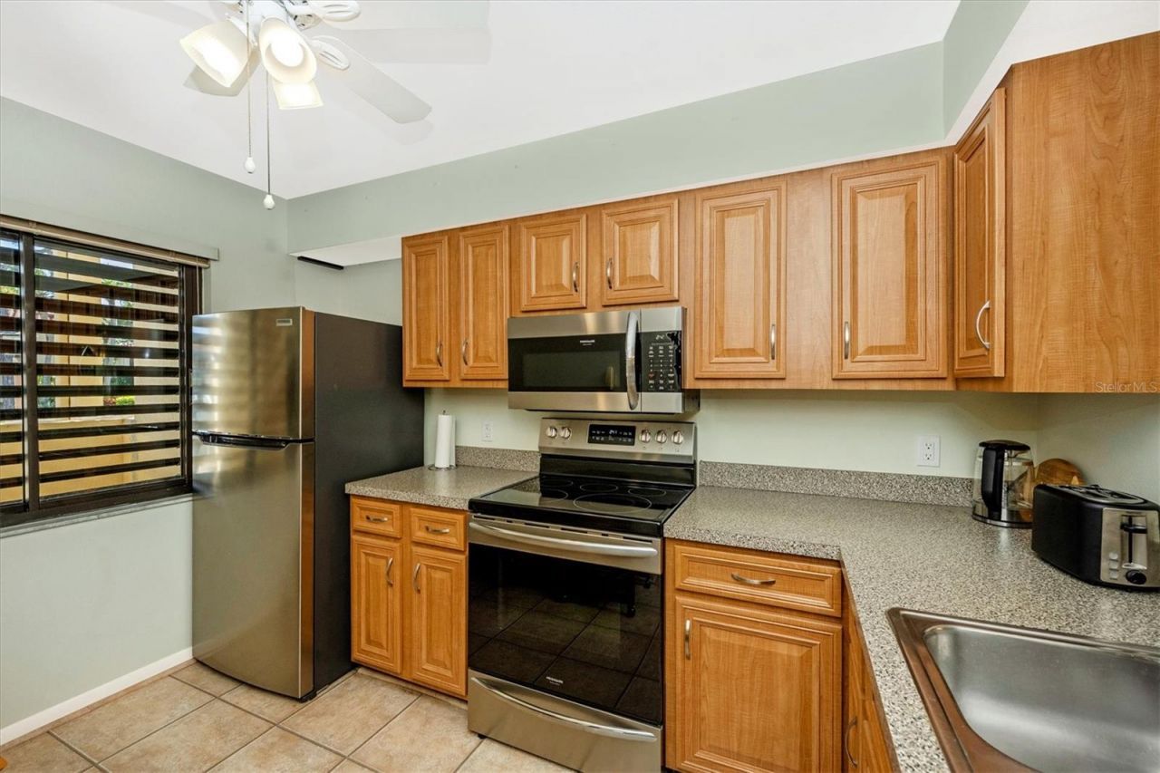 5219 Lake Village Drive, Unit 21, Sarasota, FL 34235 Photo