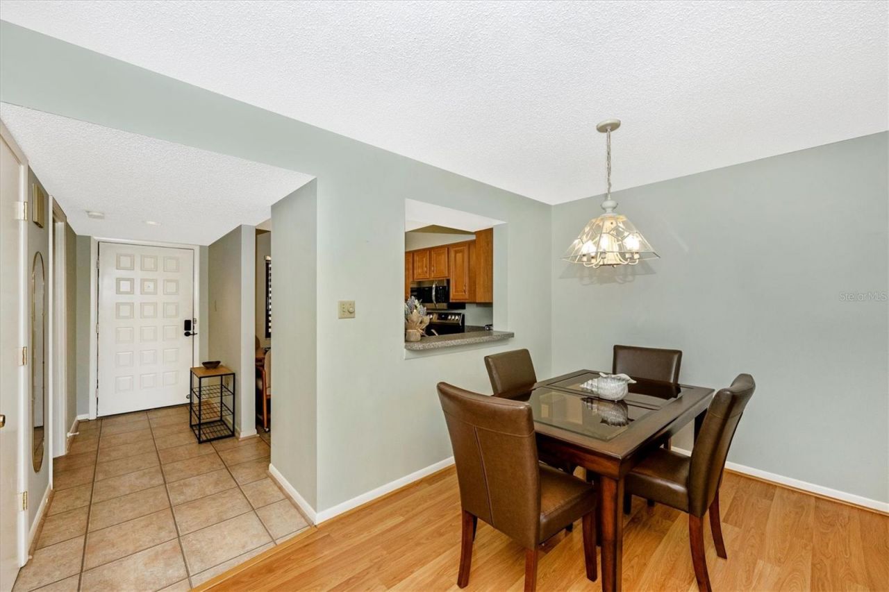 5219 Lake Village Drive, Unit 21, Sarasota, FL 34235 Photo