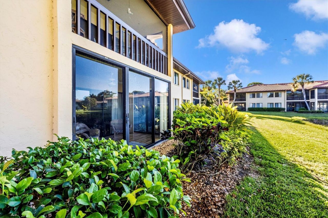 5219 Lake Village Drive, Unit 21, Sarasota, FL 34235 Photo