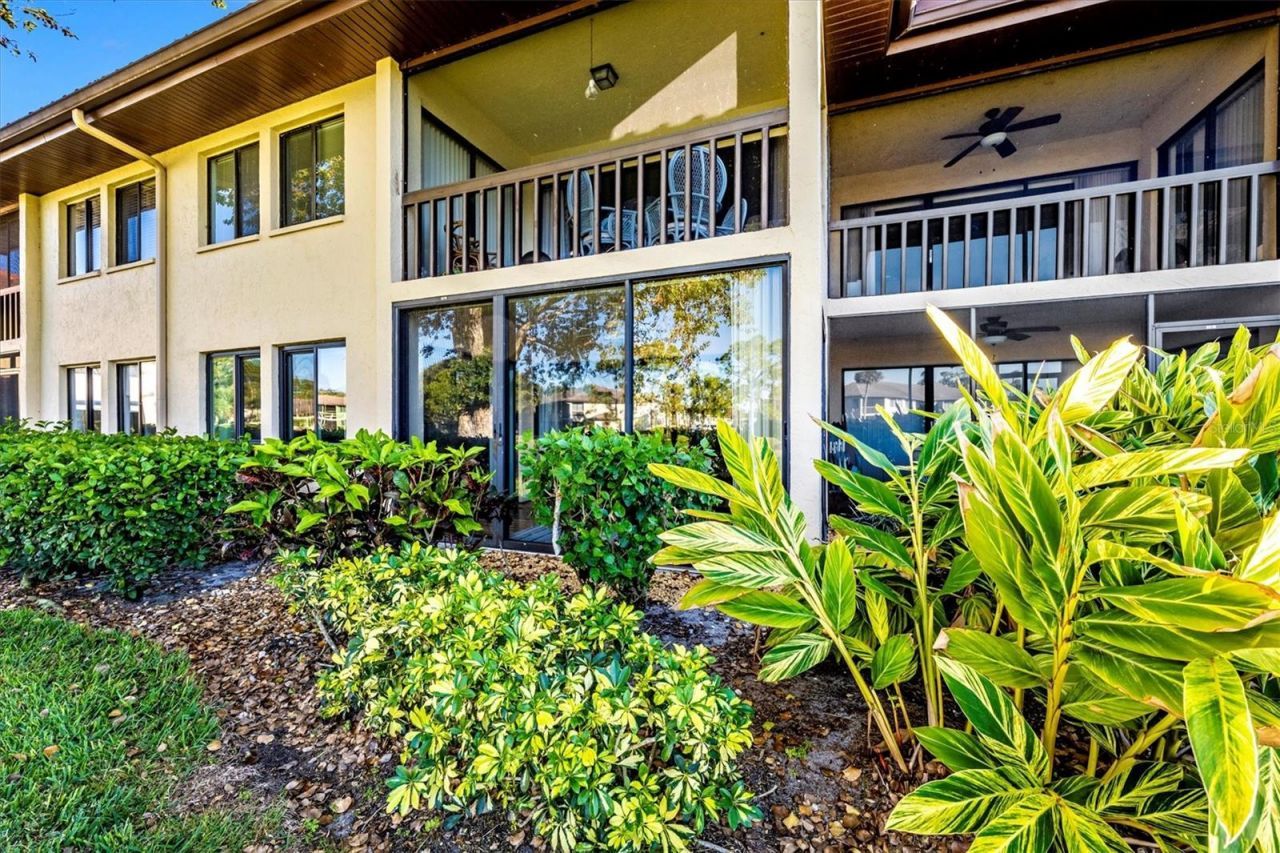 5219 Lake Village Drive, Unit 21, Sarasota, FL 34235 Photo