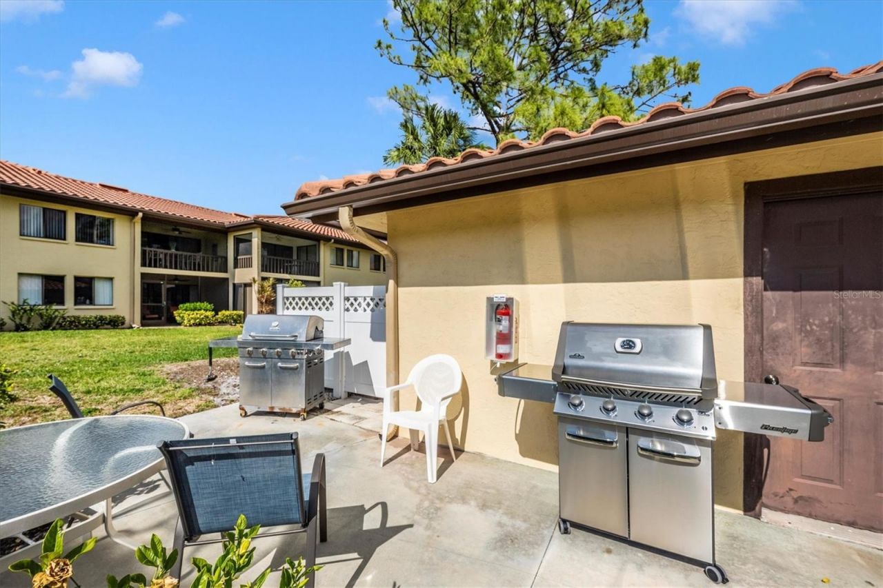 5219 Lake Village Drive, Unit 21, Sarasota, FL 34235 Photo