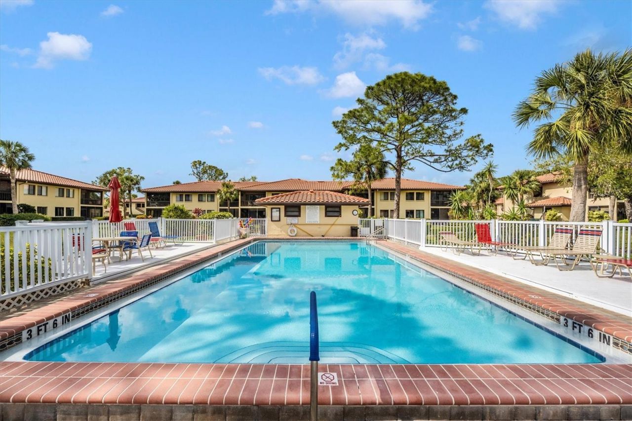 5219 Lake Village Drive, Unit 21, Sarasota, FL 34235 Photo