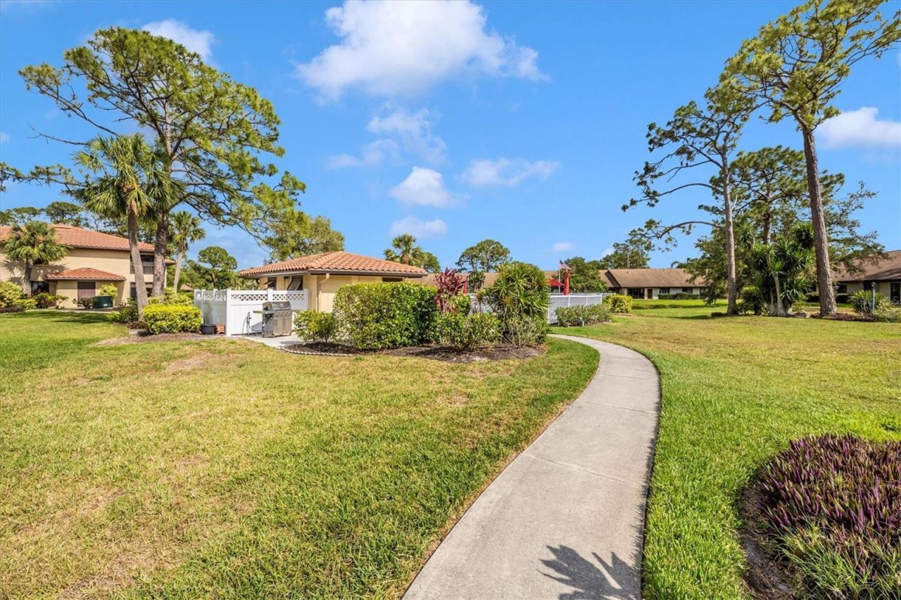 5219 Lake Village Drive, Unit 21, Sarasota, FL 34235 Photo