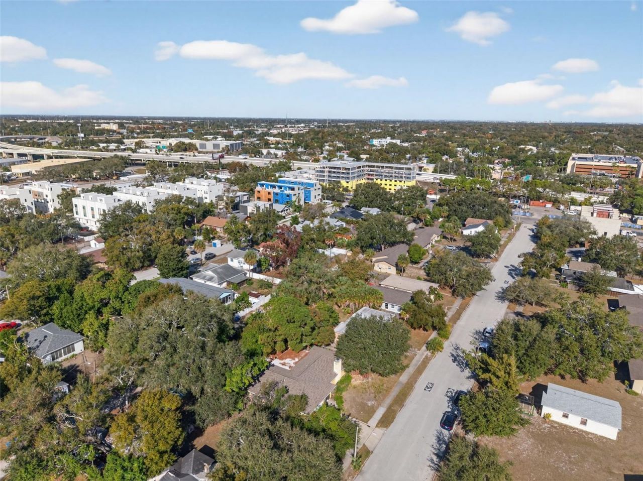 260 13th Street N, Saint Petersburg, FL 33705 Photo