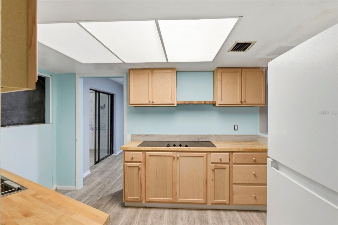 260 13th Street N, Saint Petersburg, FL 33705 Photo