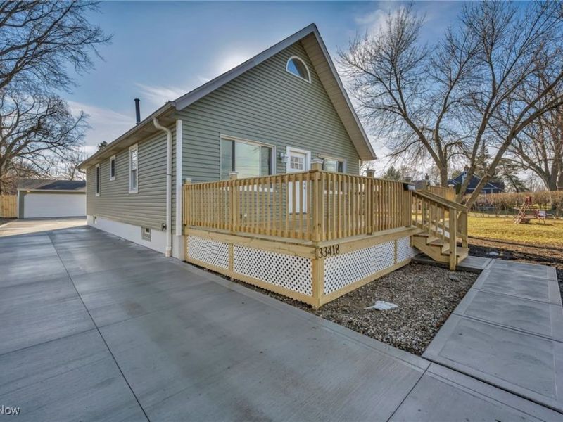 33418 Lake Shore Boulevard, Eastlake, OH 44095 Photo 2