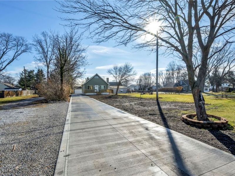 33418 Lake Shore Boulevard, Eastlake, OH 44095 Photo 42