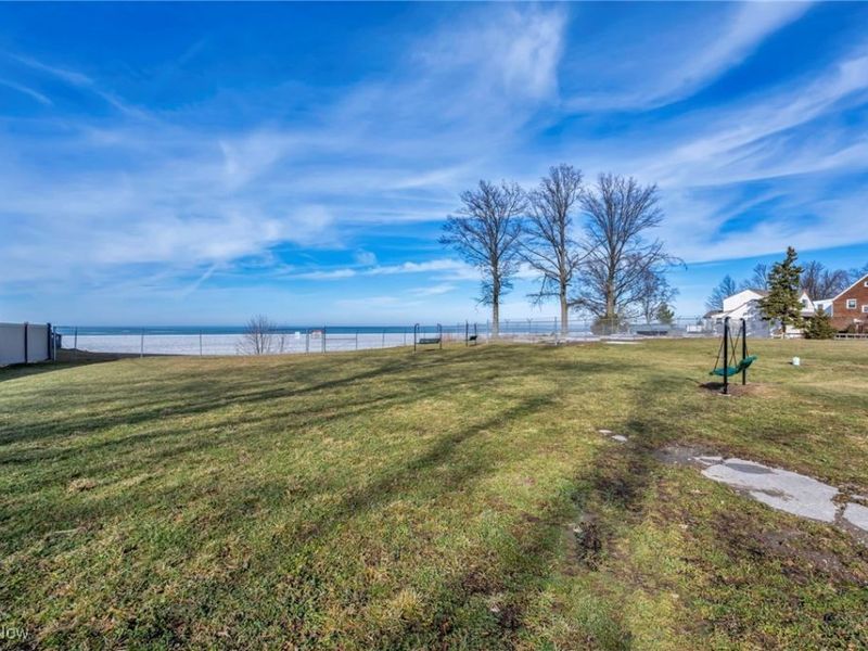 33418 Lake Shore Boulevard, Eastlake, OH 44095 Photo 44
