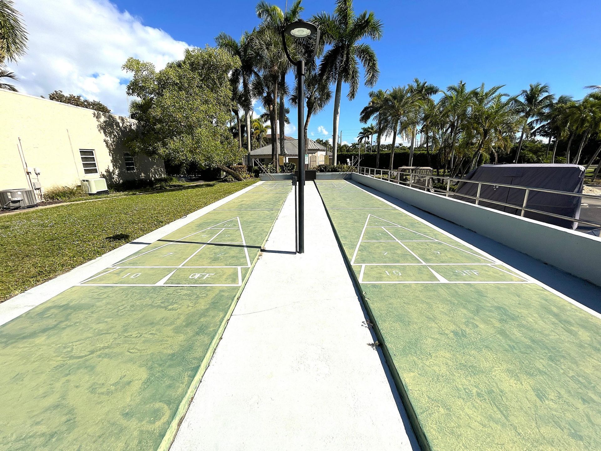 3 Royal Palm Way, Unit 205, Boca Raton, FL 33432 Photo