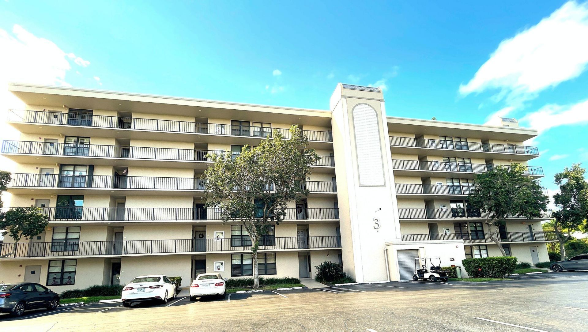 3 Royal Palm Way, Unit 205, Boca Raton, FL 33432 Photo