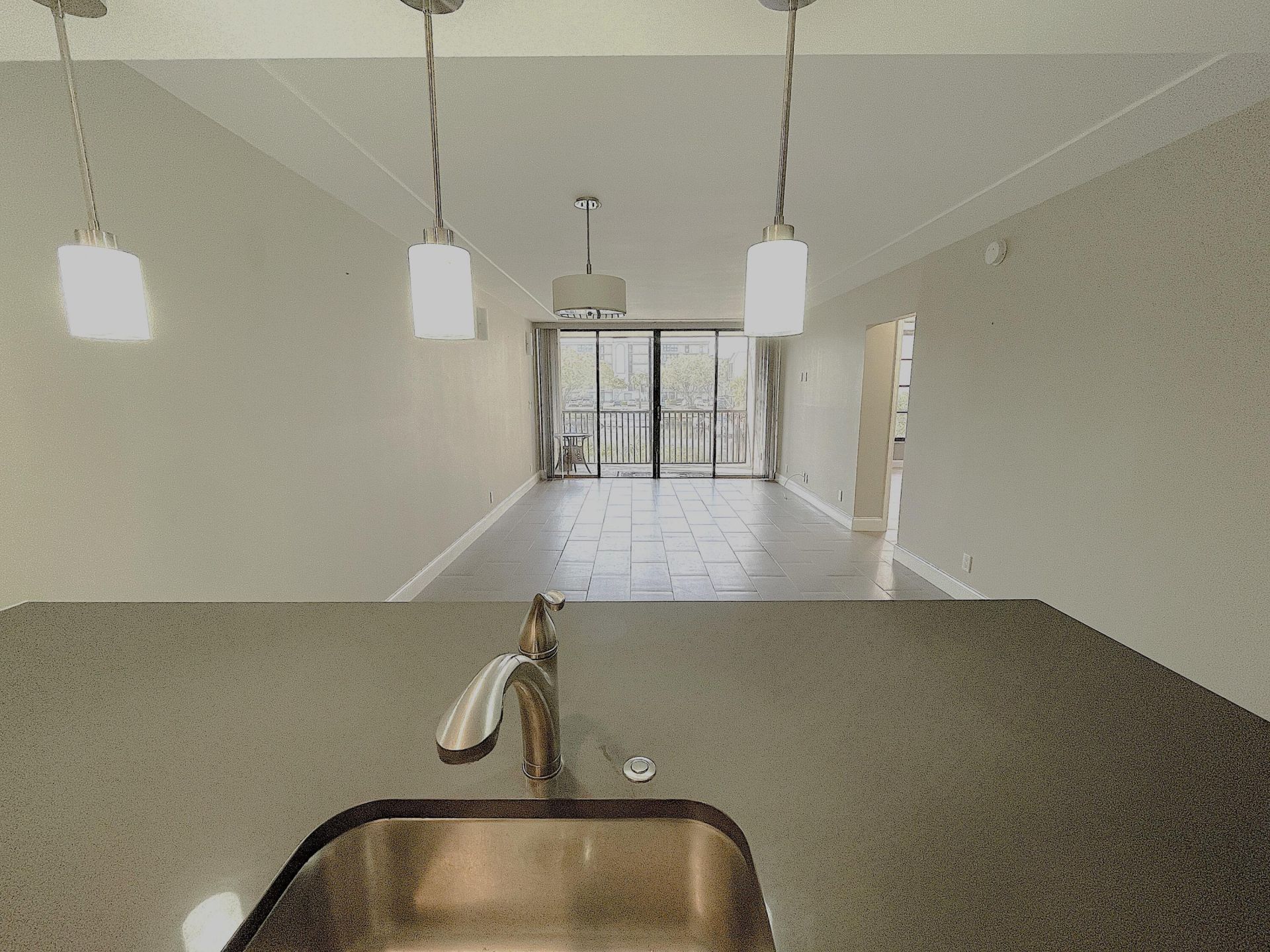 3 Royal Palm Way, Unit 205, Boca Raton, FL 33432 Photo