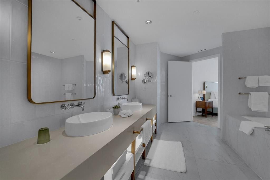 525 N Fort Lauderdale Beach Boulevard, Unit 1204, Fort Lauderdale, FL 33304 Photo