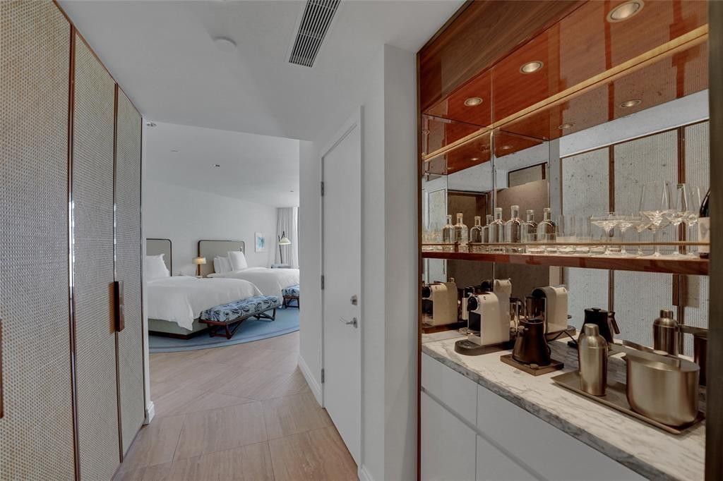 525 N Fort Lauderdale Beach Boulevard, Unit 1204, Fort Lauderdale, FL 33304 Photo