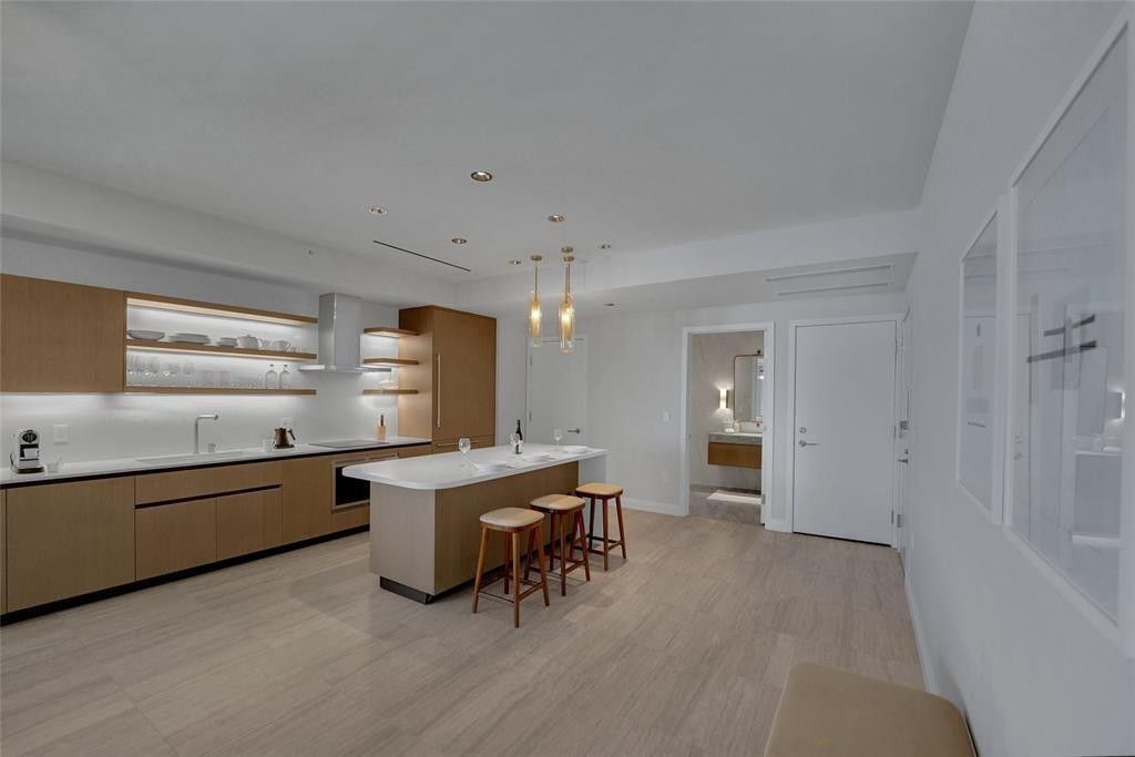 525 N Fort Lauderdale Beach Boulevard, Unit 1204, Fort Lauderdale, FL 33304 Photo