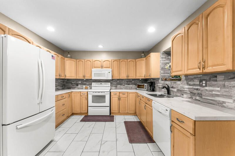 305 Henthorne Drive, Palm Springs, FL 33461 Photo