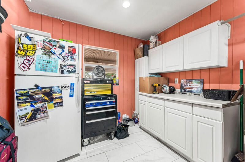 305 Henthorne Drive, Palm Springs, FL 33461 Photo