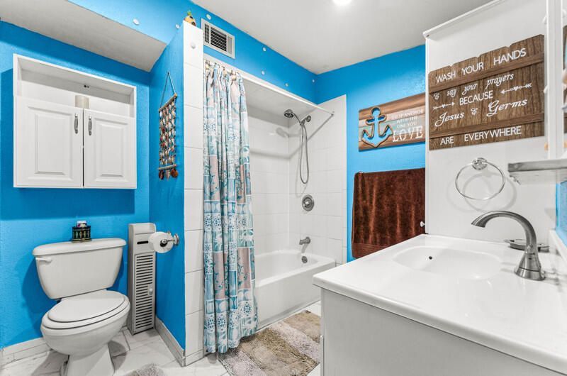 305 Henthorne Drive, Palm Springs, FL 33461 Photo