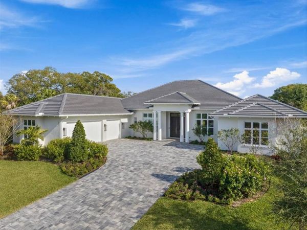 201 Shores Drive, Vero Beach, FL 32963