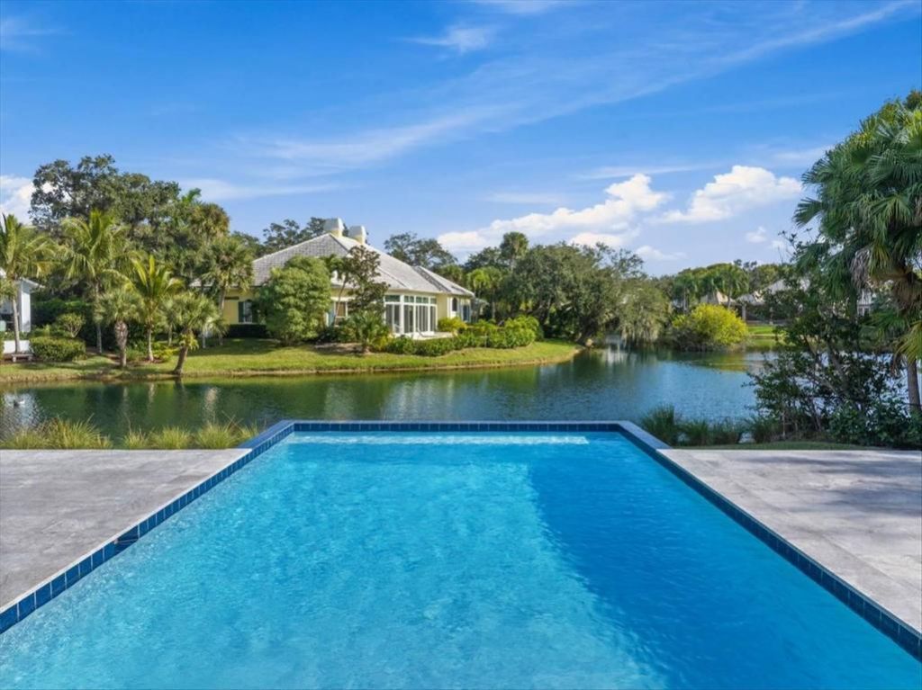 201 Shores Drive, Vero Beach, FL 32963 Photo