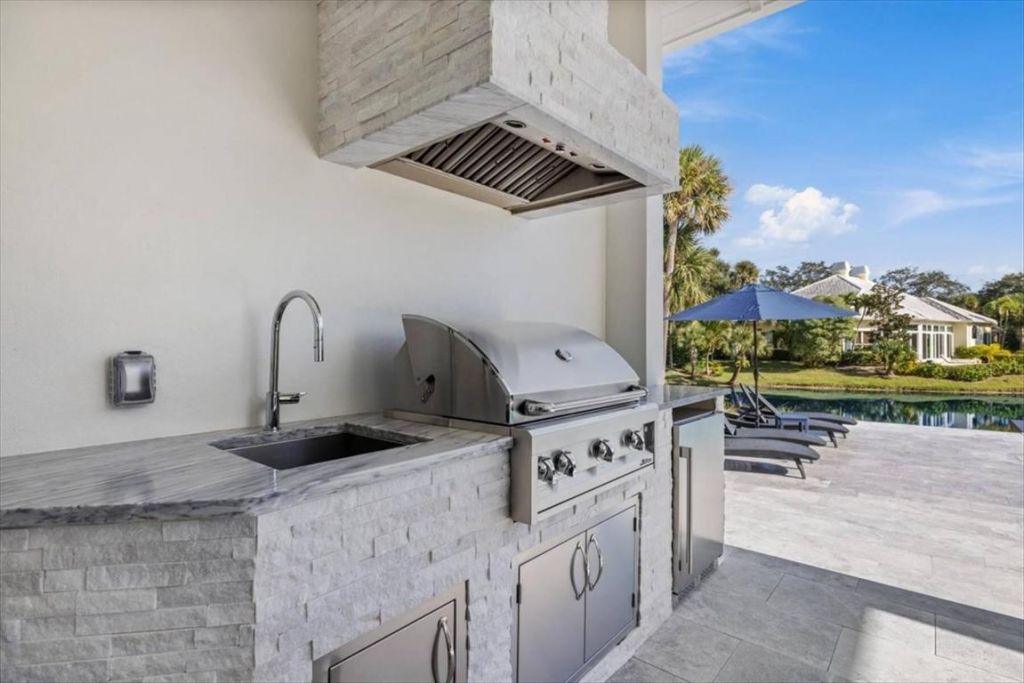 201 Shores Drive, Vero Beach, FL 32963 Photo
