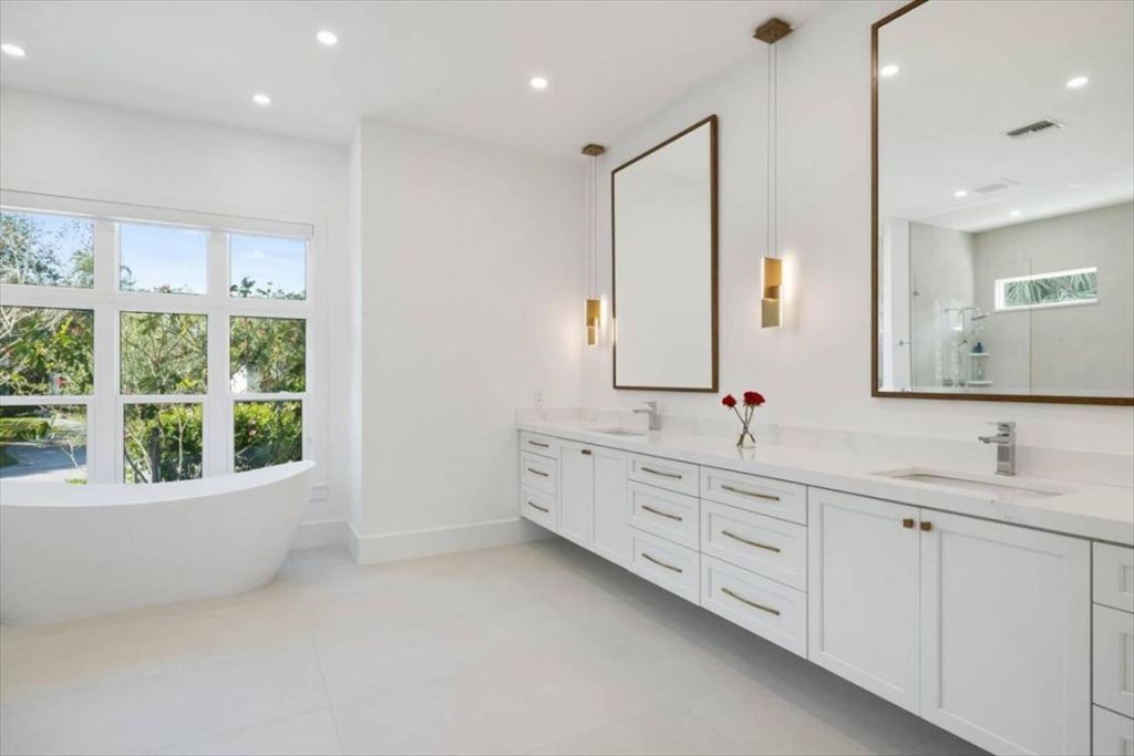 201 Shores Drive, Vero Beach, FL 32963 Photo