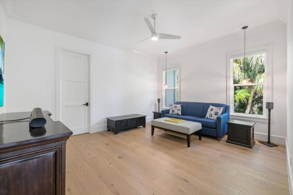 201 Shores Drive, Vero Beach, FL 32963 Photo