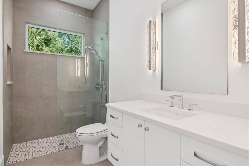 201 Shores Drive, Vero Beach, FL 32963 Photo
