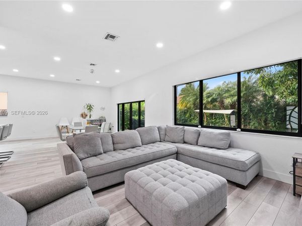 918 NE 36th Ave, Homestead, FL 33033