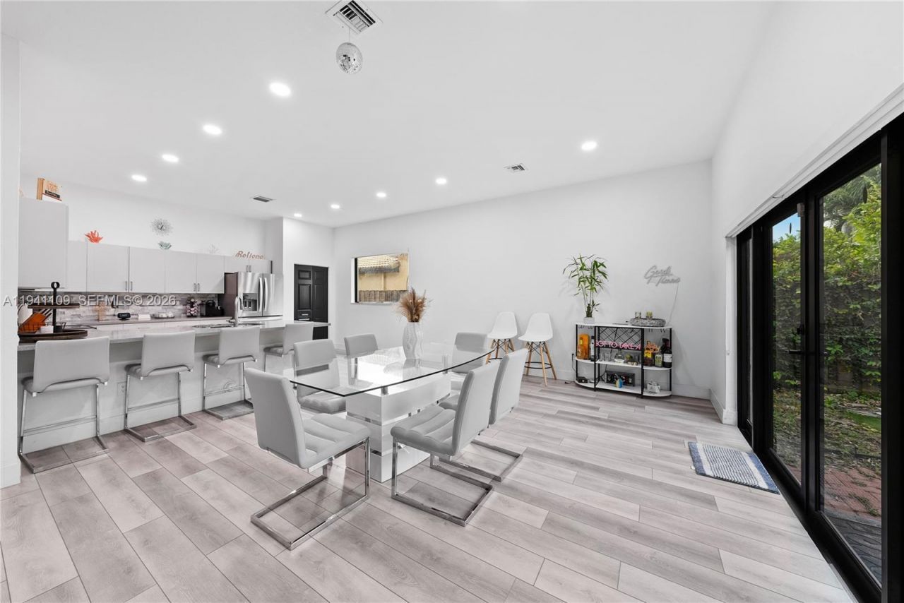 918 NE 36th Ave, Homestead, FL 33033 Photo