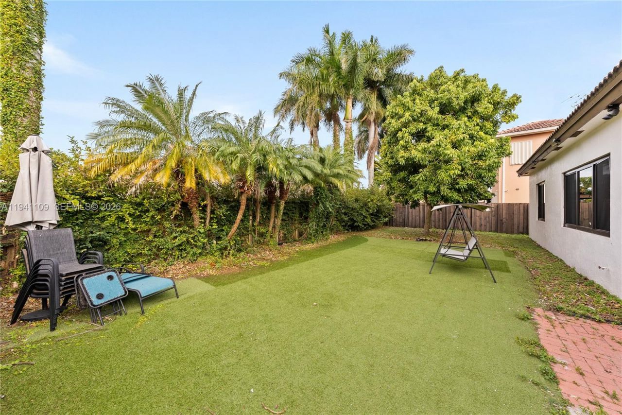 918 NE 36th Ave, Homestead, FL 33033 Photo