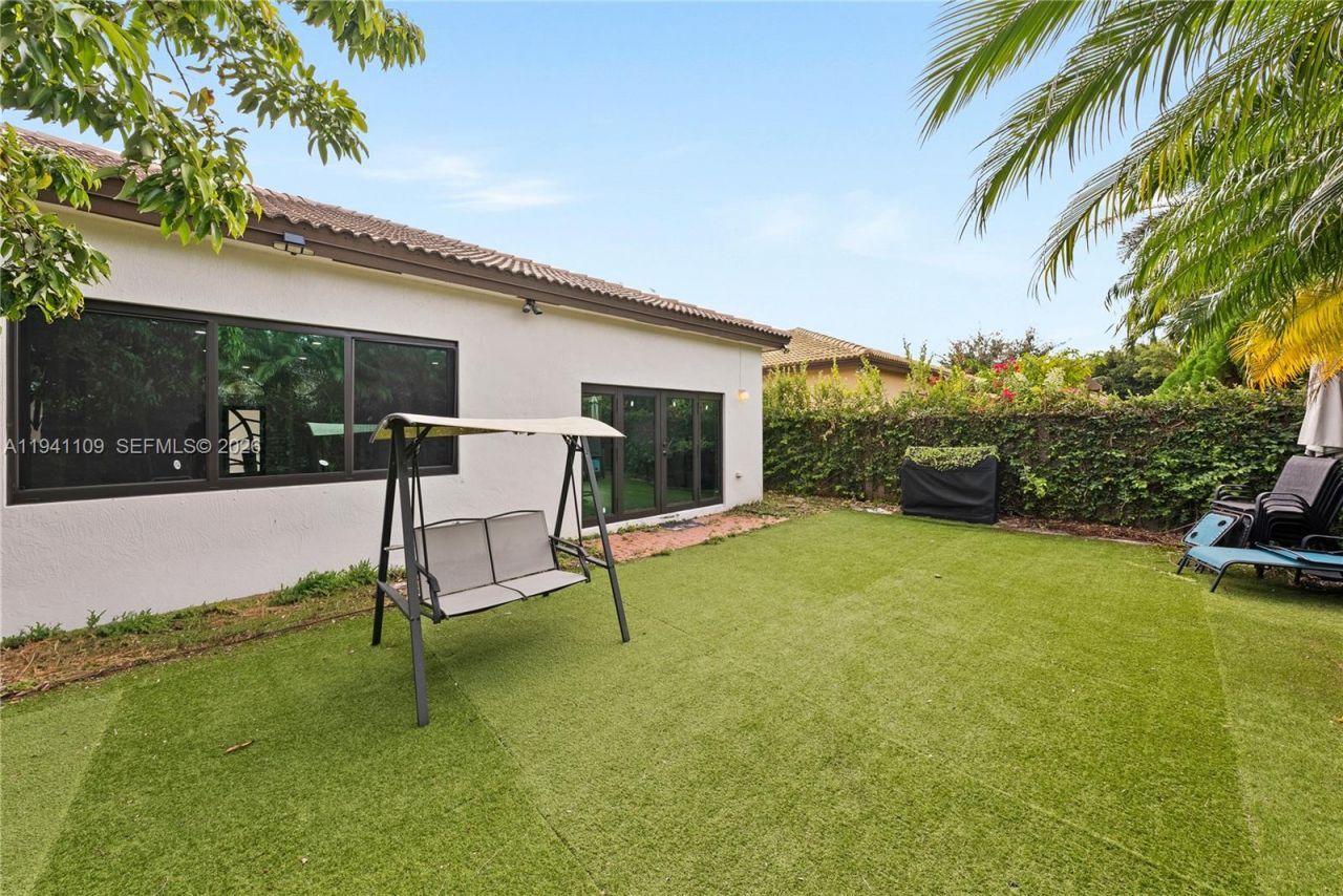 918 NE 36th Ave, Homestead, FL 33033 Photo