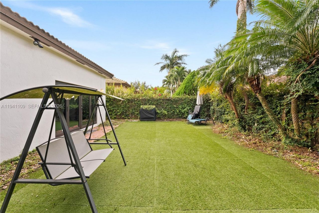 918 NE 36th Ave, Homestead, FL 33033 Photo