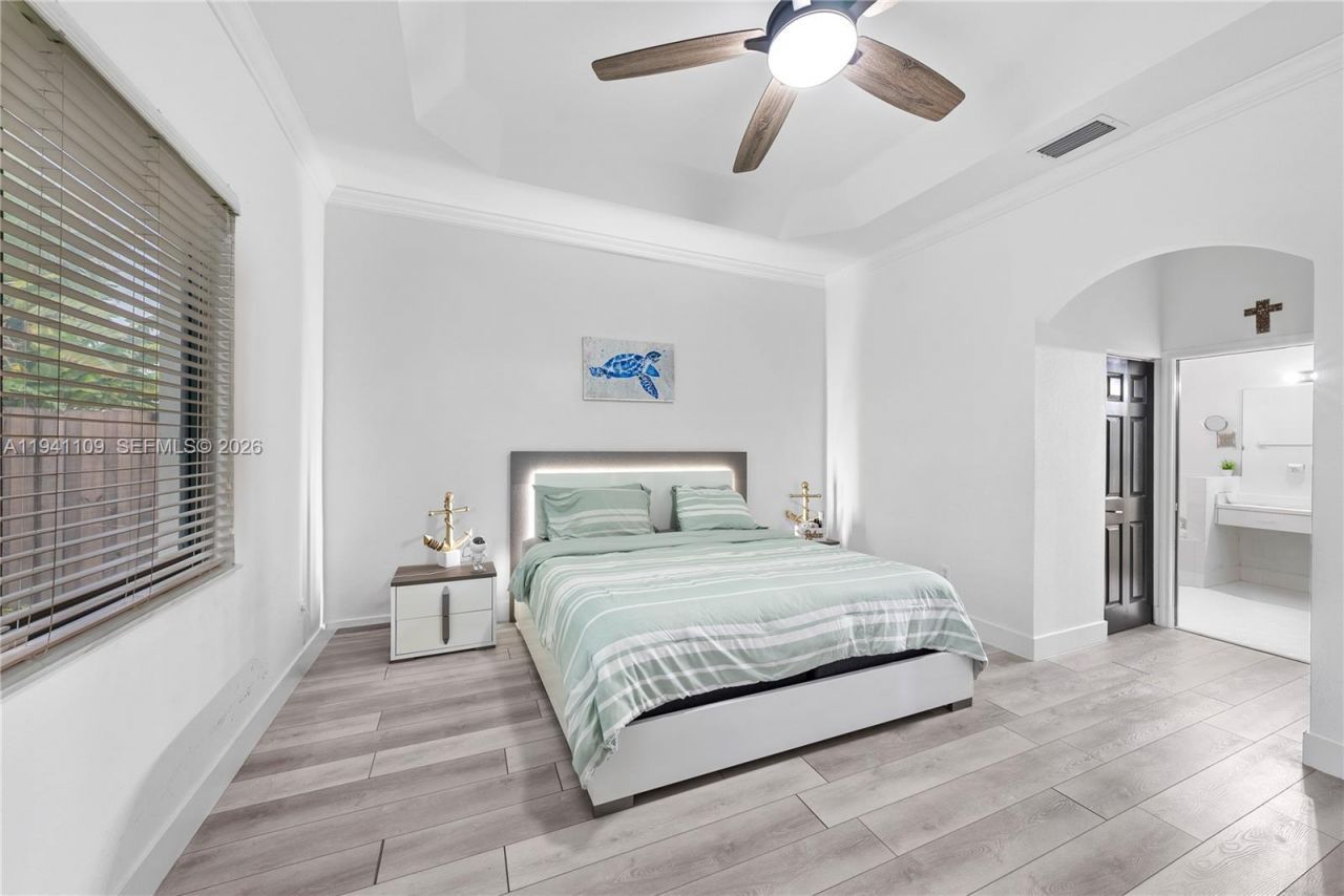 918 NE 36th Ave, Homestead, FL 33033 Photo