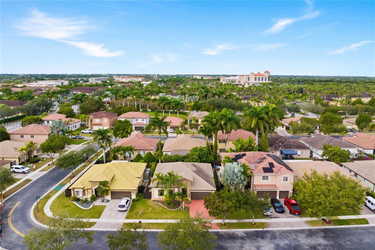 918 NE 36th Ave, Homestead, FL 33033 Photo