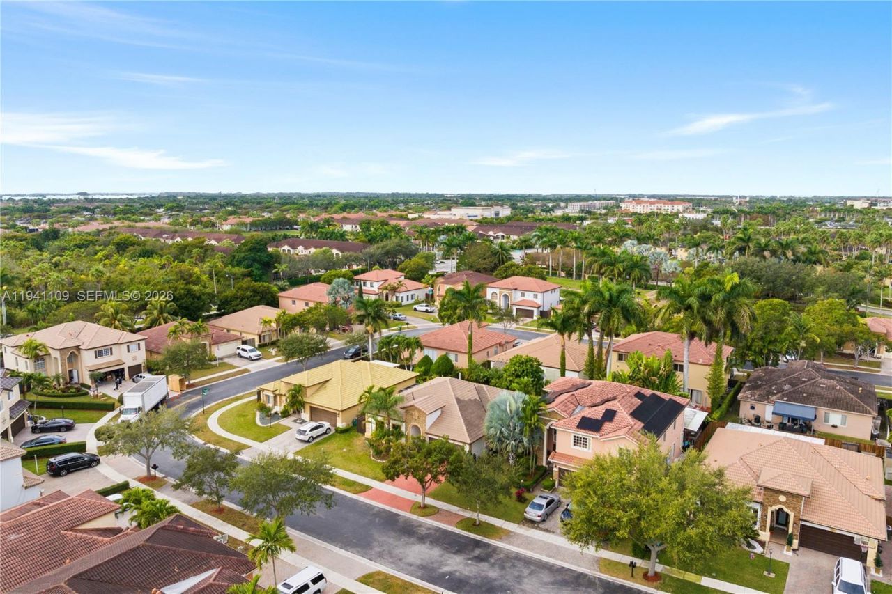 918 NE 36th Ave, Homestead, FL 33033 Photo