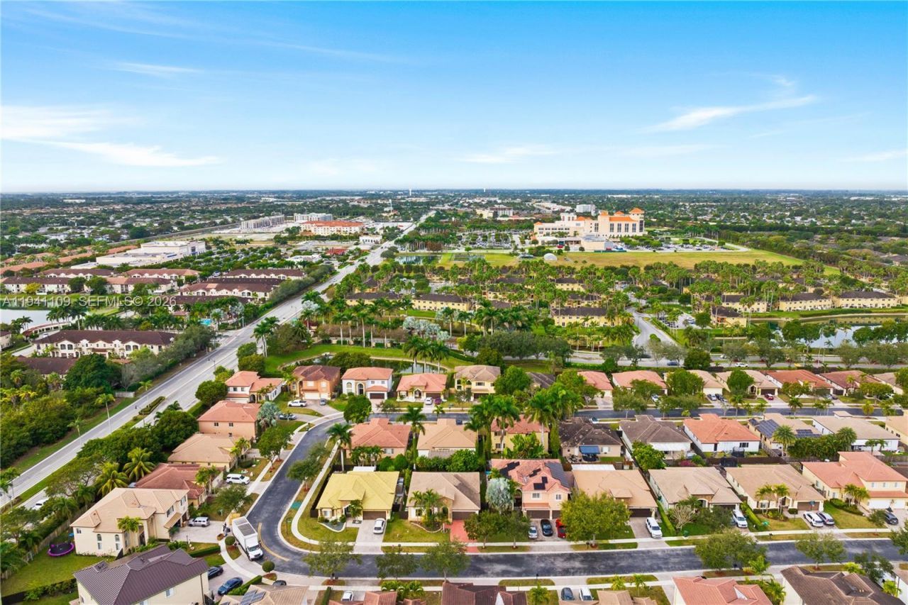 918 NE 36th Ave, Homestead, FL 33033 Photo