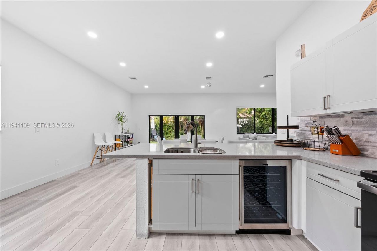 918 NE 36th Ave, Homestead, FL 33033 Photo