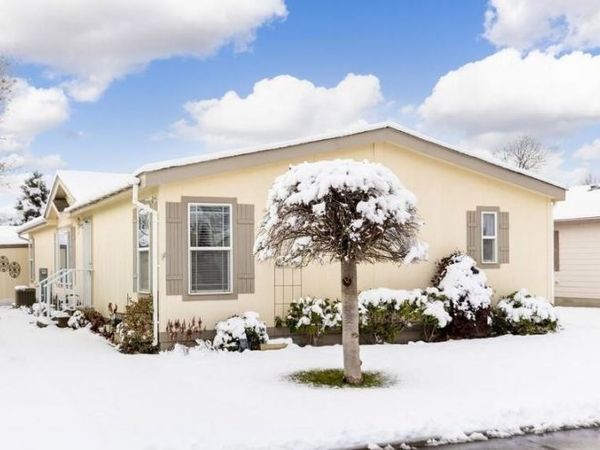 19316 E Augusta Ln, Spokane Valley, WA 99016