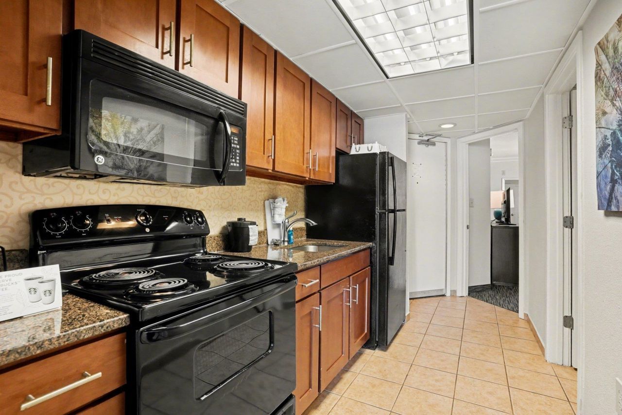 1105 S Ocean Blvd. Photo 17