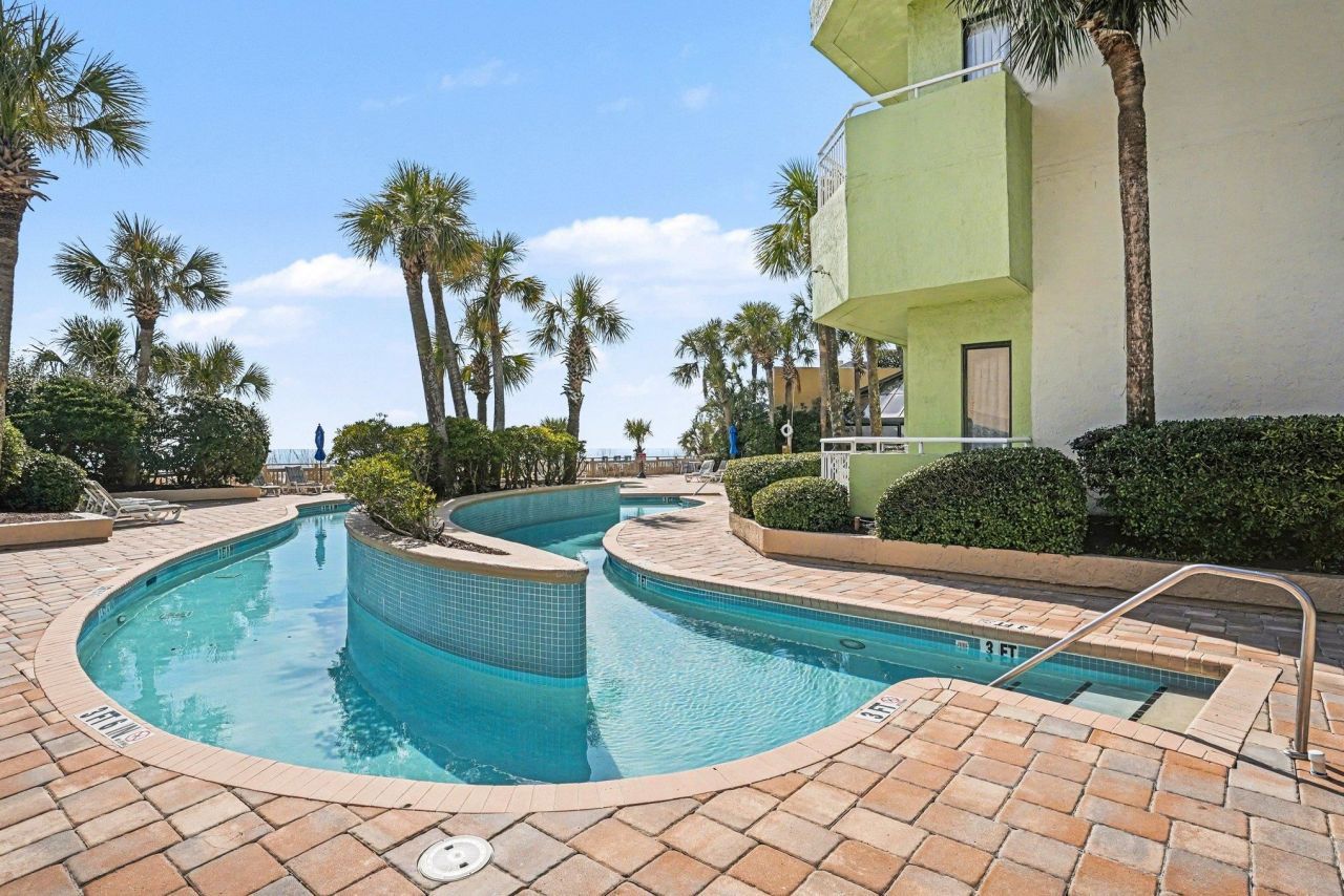 1105 S Ocean Blvd. Photo 8