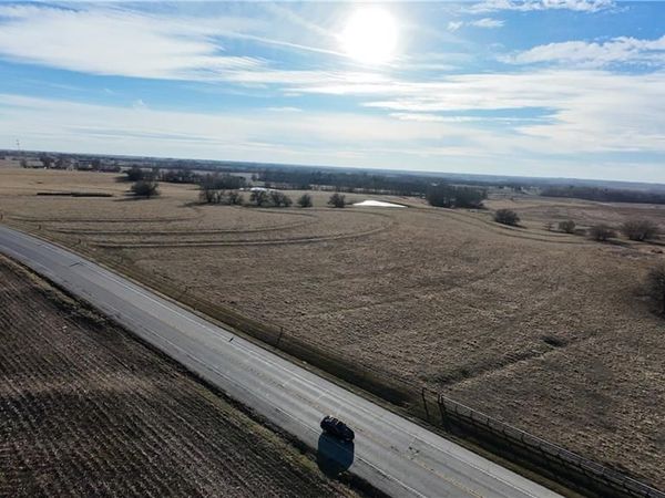 13 Highway, Higginsville, MO 64037