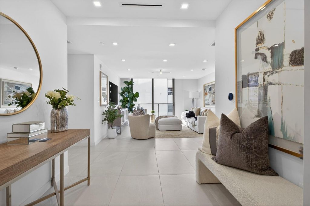 1116 N Ocean Boulevard, Unit 901, Pompano Beach, FL 33062 Photo